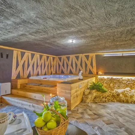 Maore Luxury & Πανσιόν Làconi