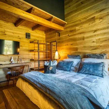Maore Luxury & 4*