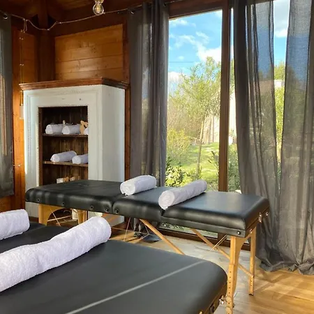 Maore Luxury & Πανσιόν 4*