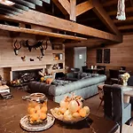 Maore Luxury & 4*