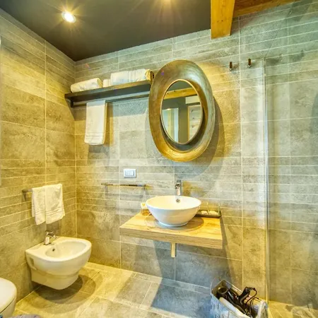 Maore Luxury & 게스트하우스 4*