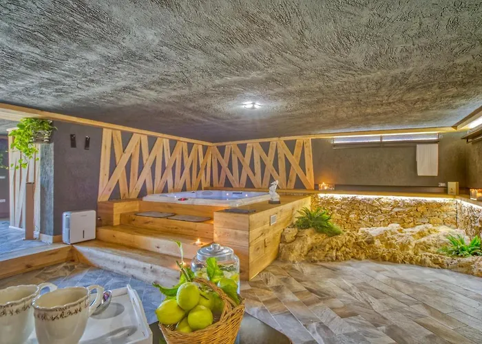 Maore Luxury & Penzion Làconi