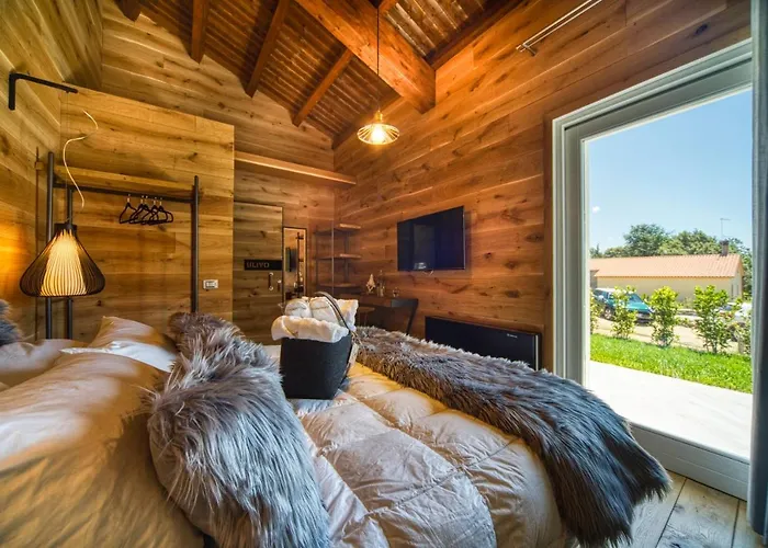 Maore Luxury & Penzion Làconi