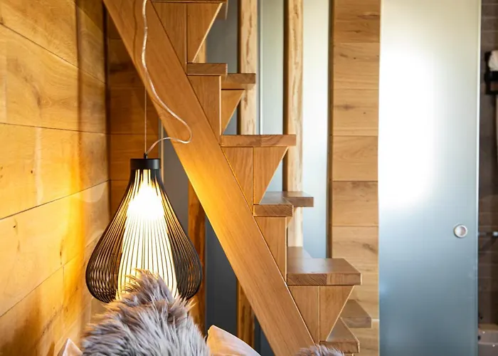 招待所 Maore Luxury & 4*