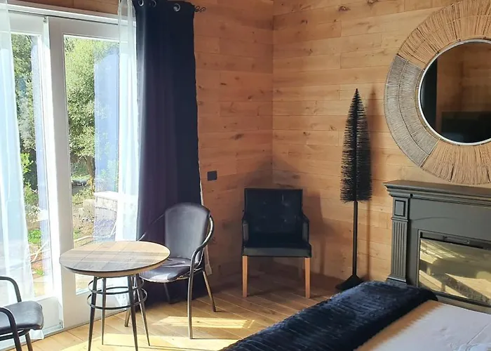 Maore Luxury & Penzion Làconi