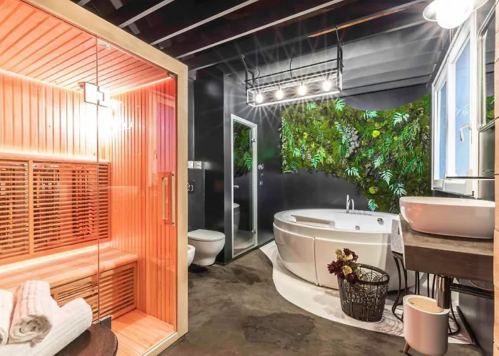 Maore Luxury & Penzion